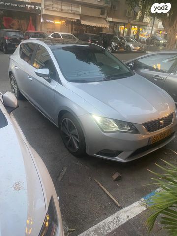 מודעת רכב סיאט לאון