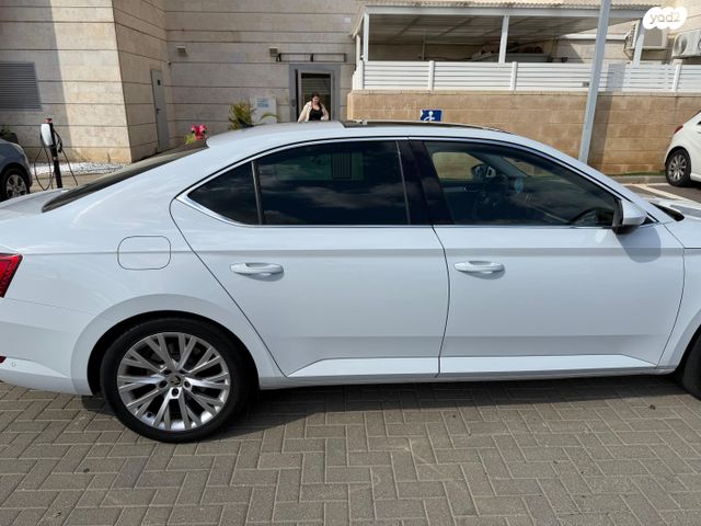 מודעת רכב סקודה סופרב