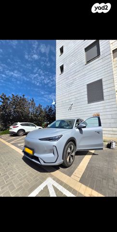 מודעת רכב ג׳ילי  גלקסי E5