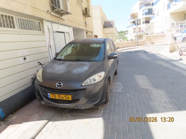 מודעת רכב מאזדה 5