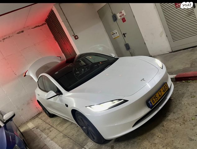 מודעת רכב טסלה מודל 3