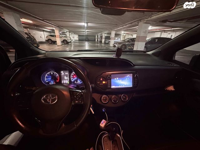 מודעת רכב טויוטה יאריס