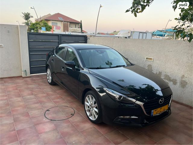 מודעת רכב מאזדה 3