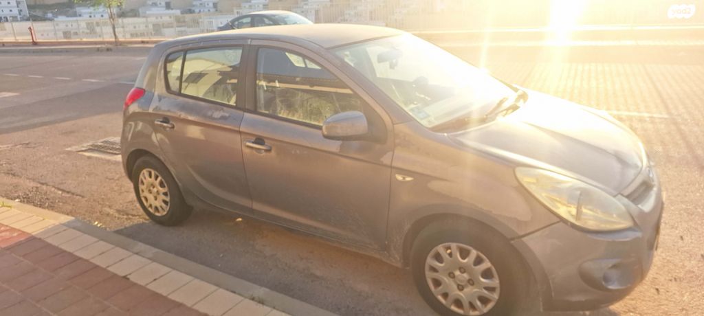 מודעת רכב יונדאי i20