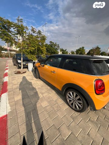 מודעת רכב מיני קופר