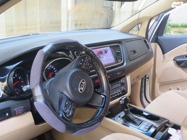 מודעת רכב קיה קרניבל