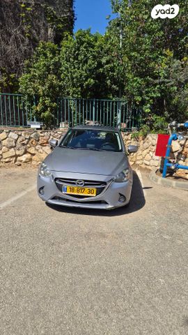 מודעת רכב מאזדה 2