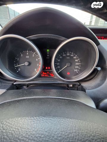 מודעת רכב מאזדה 5