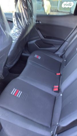 מודעת רכב סיאט ארונה