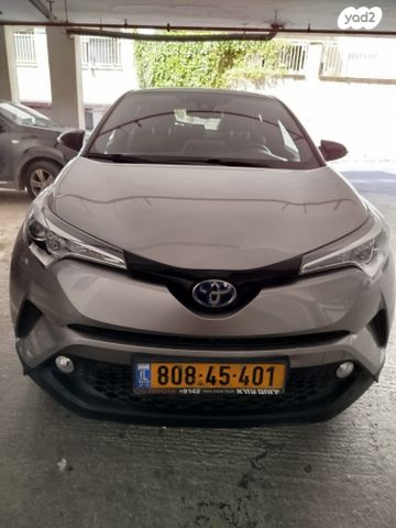 מודעת רכב טויוטה C-HR