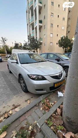 מודעת רכב מאזדה 3