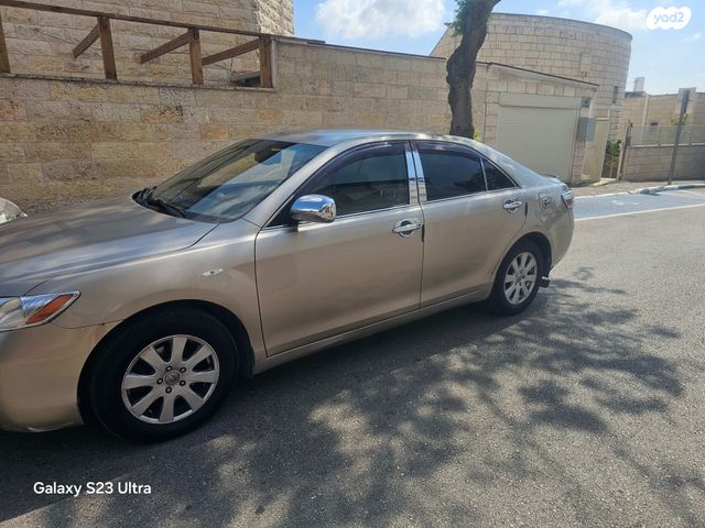 מודעת רכב טויוטה קאמרי