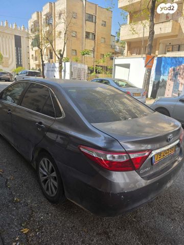 מודעת רכב טויוטה קאמרי