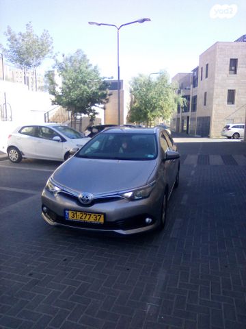 מודעת רכב טויוטה אוריס