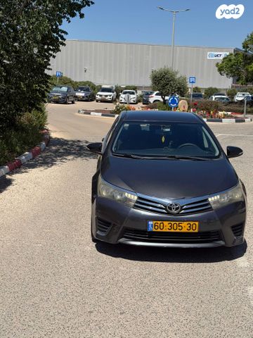 מודעת רכב טויוטה קורולה