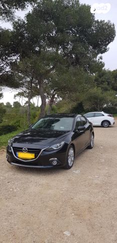 מודעת רכב מאזדה 3