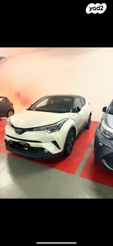 מודעת רכב טויוטה C-HR