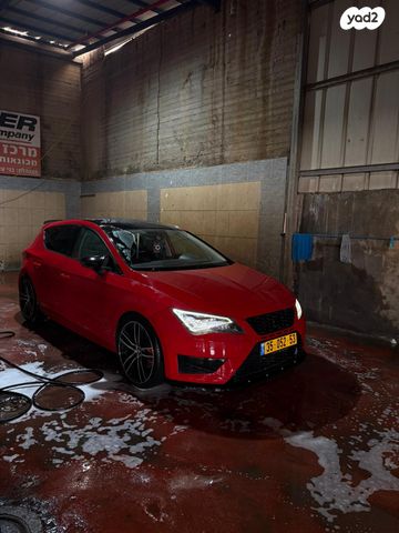 מודעת רכב סיאט לאון