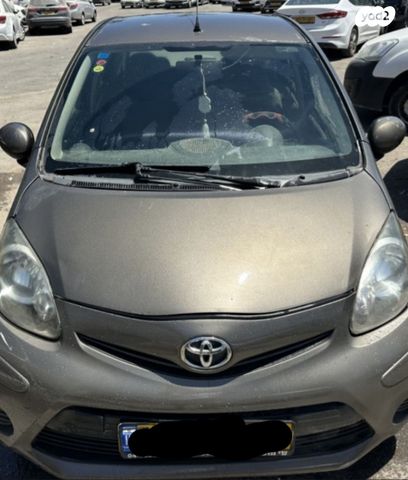 מודעת רכב טויוטה אייגו