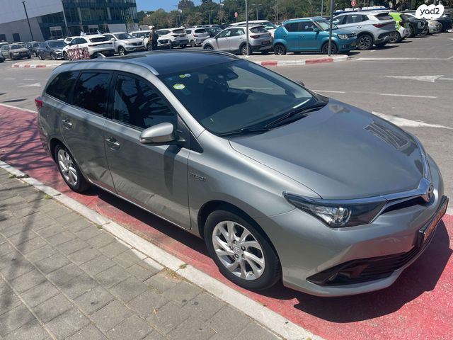 מודעת רכב טויוטה אוריס