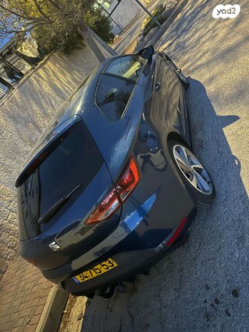 מודעת רכב סיאט לאון