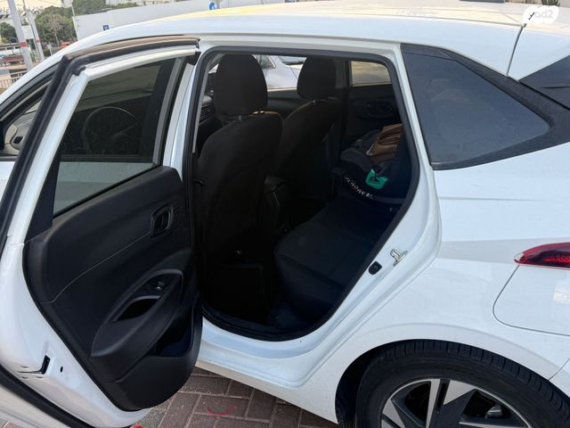 מודעת רכב יונדאי i20