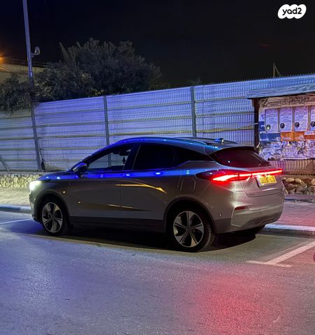 מודעת רכב ג׳ילי Geometry C