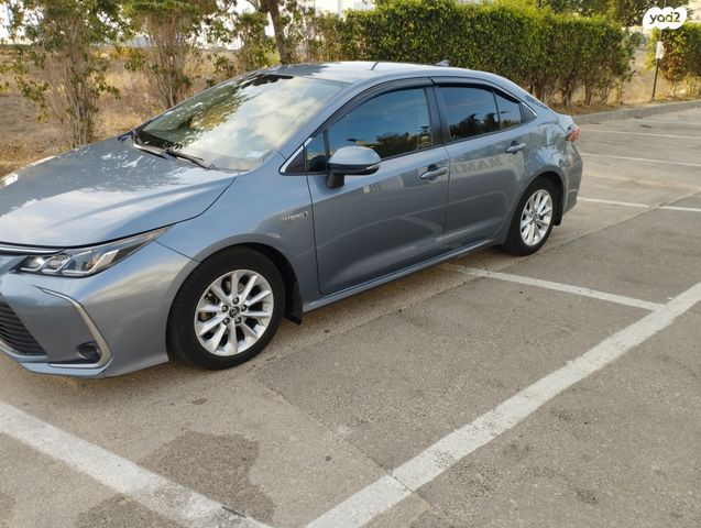 מודעת רכב טויוטה קורולה