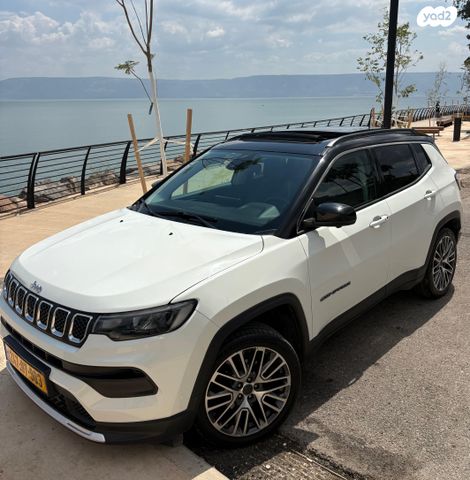 מודעת רכב ג'יפ קומפאס