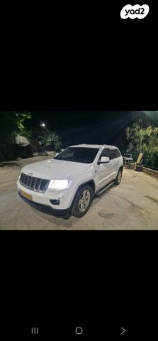 מודעת רכב ג'יפ גרנד צ'ירוקי