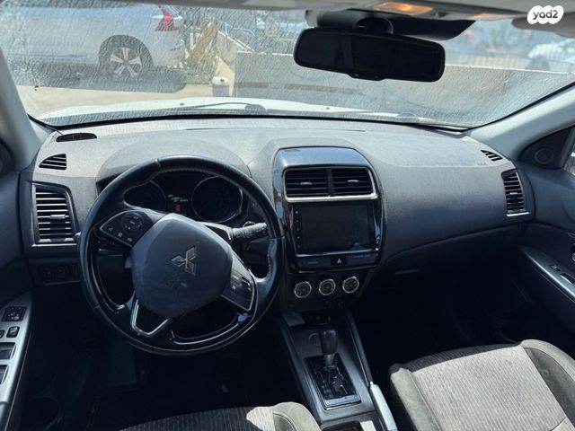 מודעת רכב מיצובישי ASX 2