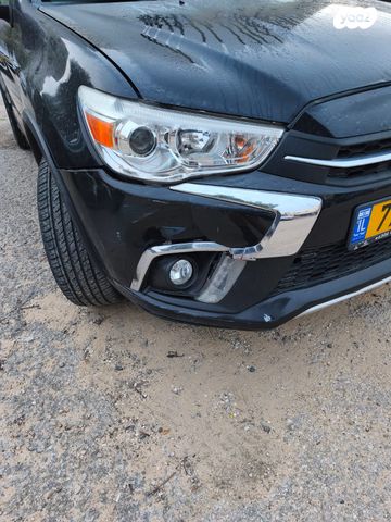 מודעת רכב מיצובישי ASX