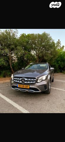 מודעת רכב מרצדס-בנץ GLA