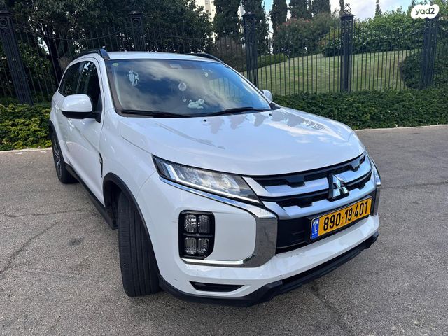 מודעת רכב מיצובישי ASX