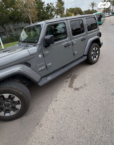 מודעת רכב ג'יפ רנגלר