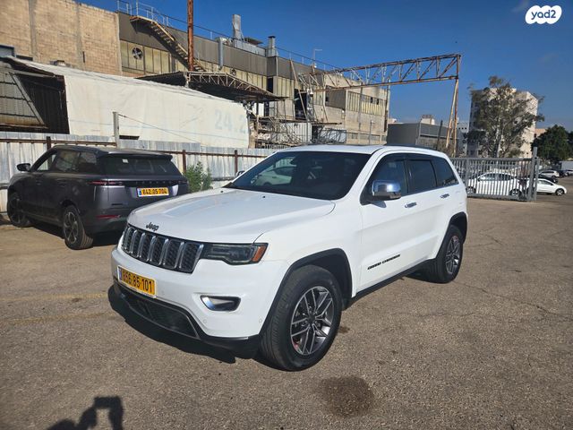 מודעת רכב ג'יפ גרנד צ'ירוקי