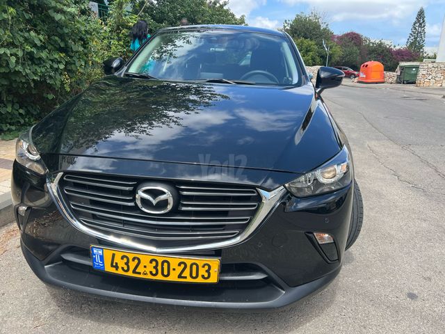 מודעת רכב מאזדה CX-3