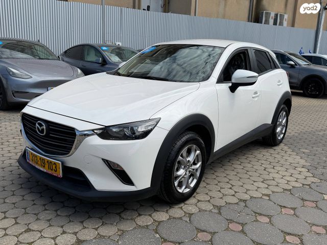 מודעת רכב מאזדה CX-3