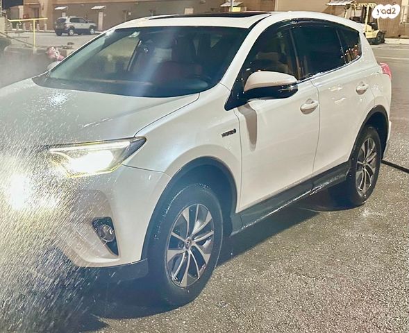 מודעת רכב טויוטה RAV4