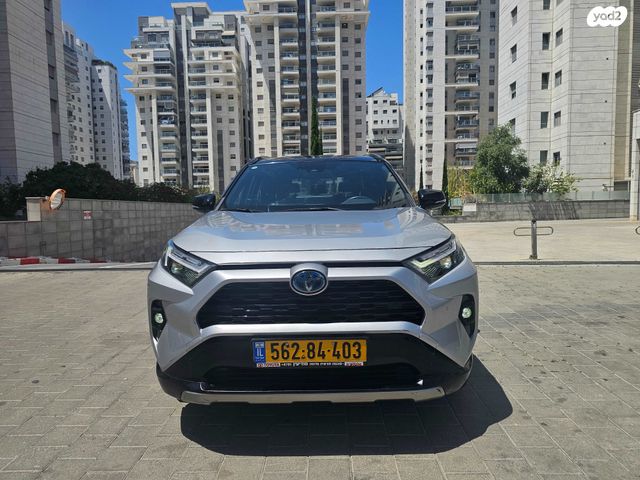 מודעת רכב טויוטה RAV4