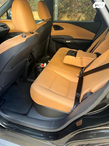 מודעת רכב לקסוס RX