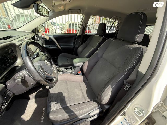 מודעת רכב טויוטה RAV4 1