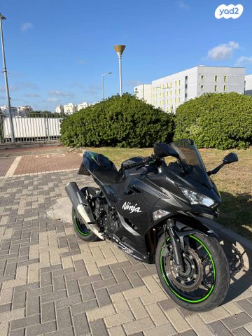 מודעת רכב קאוואסאקי נינג'ה 400