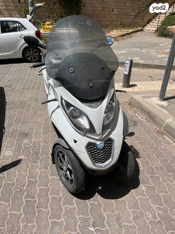 מודעת רכב פיאג'ו MP3 300