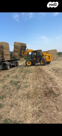 מודעת רכב מעמיס טלסקופי