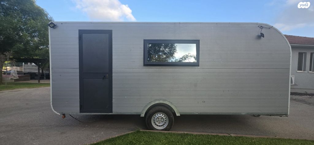 מודעת רכב נגרר (קראוון נגרר)