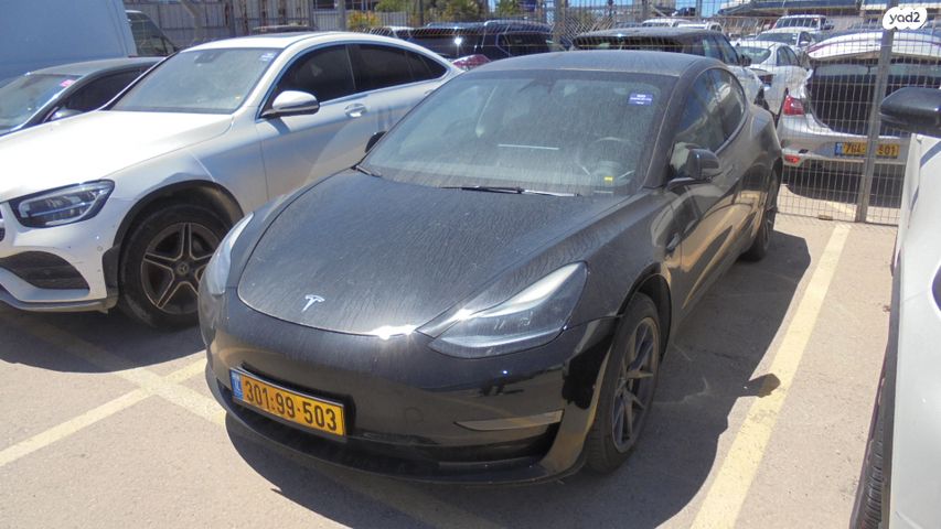 מודעת רכב טסלה מודל 3