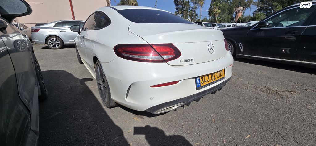 מודעת רכב מרצדס-בנץ C-class 2