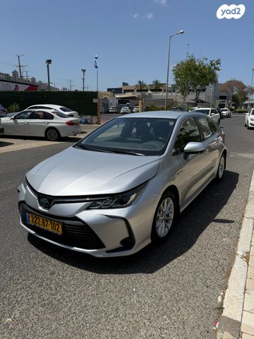 מודעת רכב טויוטה קורולה 1