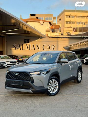 מודעת רכב טויוטה קורולה קרוס